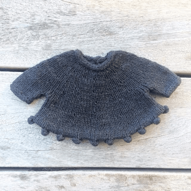 Bindiuppskrift – Dukkes Bjældebluse