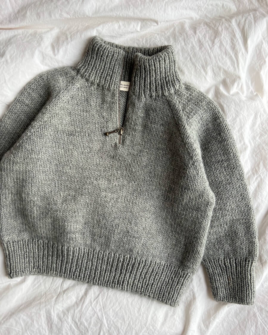 Bindiuppskrift – Zipper Sweater Light Junior