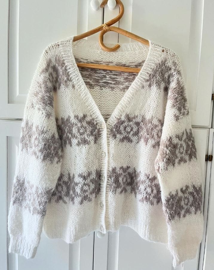 Uppskrift – Veras Cardigan V/ V-Hálsi