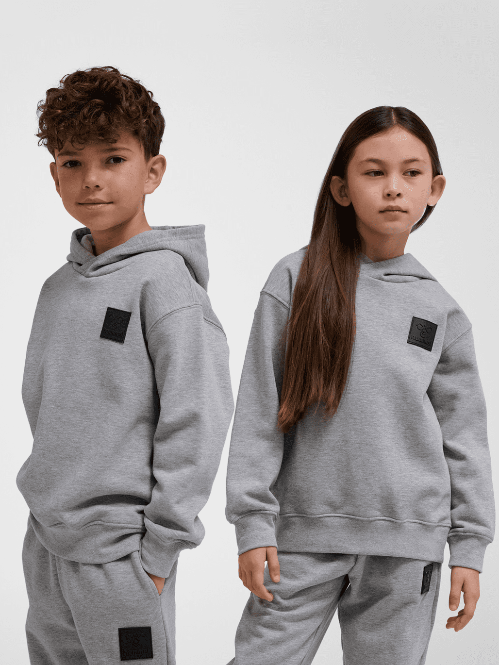 Clean Hoodie Hettutroyggja Til Børn
